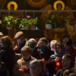 Românii au cea mai multă încredere în Biserică și Armată. Pe ce locuri se află Preşedinţia și Parlamentul