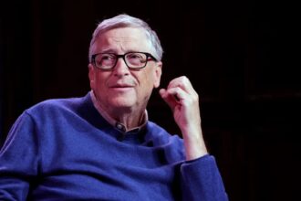 Dosarele Epstein: Bill Gates ar fi contractat o boală venerică de la dame din Rusia. Nu avea antivirus la Windows