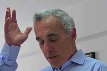 Călin Georgescu, dezamăgit că „în România nu mai muncește nimeni”. Așa o fi. Unii stau la birt, alții pe Netflix, după replici