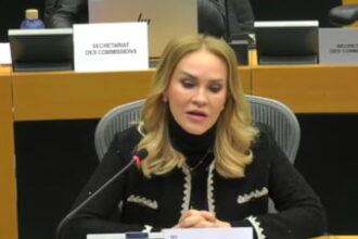 Gabriela Firea, despre majoratul digital: „Nu este un moft, ci o protecție necesară a copiilor noștri” VIDEO