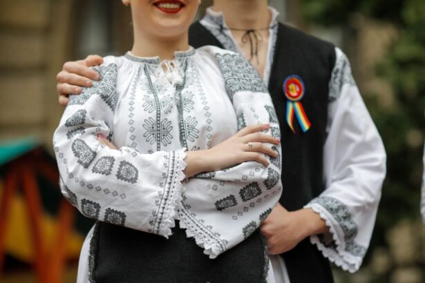 De ce majoritatea numelor de familie românești se termină în „-escu”: explicația istorică și lingvistică
