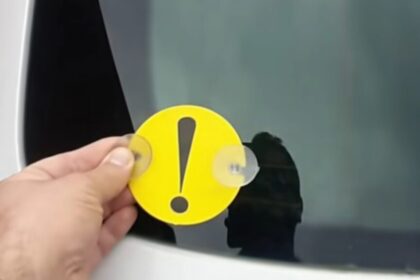 Malta dă 25.000 de euro tinerilor care renunță la permisul de conducere. Vârstnicii caută soluții să dea înapoi kilometrajul din buletin