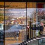 Atac armat într-un supermarket din Kiev: cel puțin 6 morți și 14 răniți. Atacatorul, ucis de forțele speciale