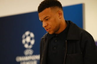 Kylian Mbappe vrea să o scoată la cină pe Rihanna. Cele patru vedete cu care ar vrea să iasă în oraș