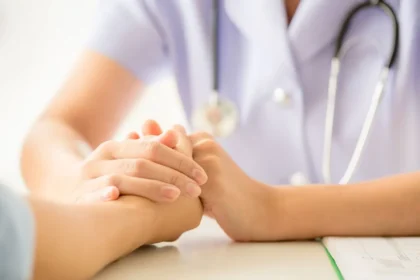 Studiu: Tarifele decontate de CNAS nu acoperă costurile reale ale spitalelor din România