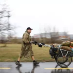 Incredibilul tur mondial pe jos al lui Karl Bushby: a pornit acum 28 de ani și este pe cale să se întoarcă acasă