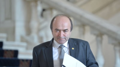 De ce crede Tudorel Toader că partidele vor vota cu ambele mâini Guvernul Luca Niculescu. “Nu vor fi anticipate nici acum, nici peste șase luni”